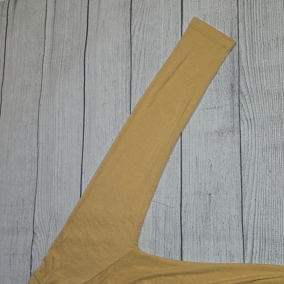 Soft Surroundings Cold Shoulder Long Sleeve Tunic w/ Zipper Yellow Size XL NWOT - Picture 7 of 9